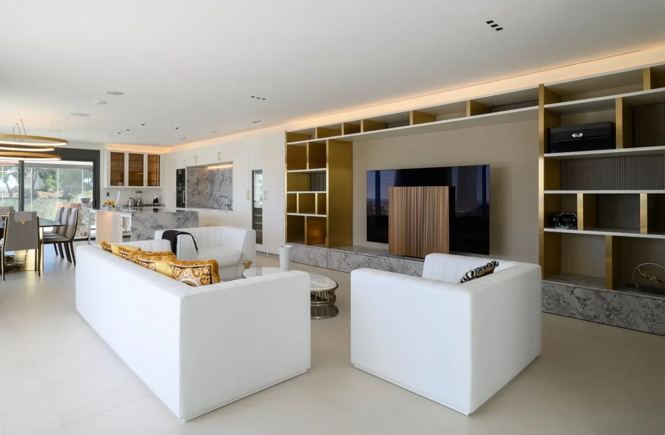 3f43f7c529d021cc7fcabc8e523ae1e6bdc52add_11zon